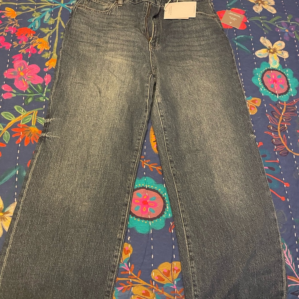 Classic Women's Straight Leg Jeans